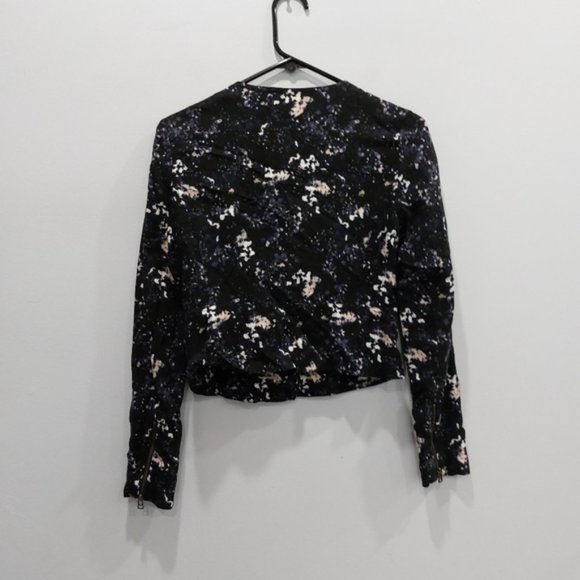 Aritzia Talula Omotesando Floral Moto Jacket Size 2 - Picture 7 of 7